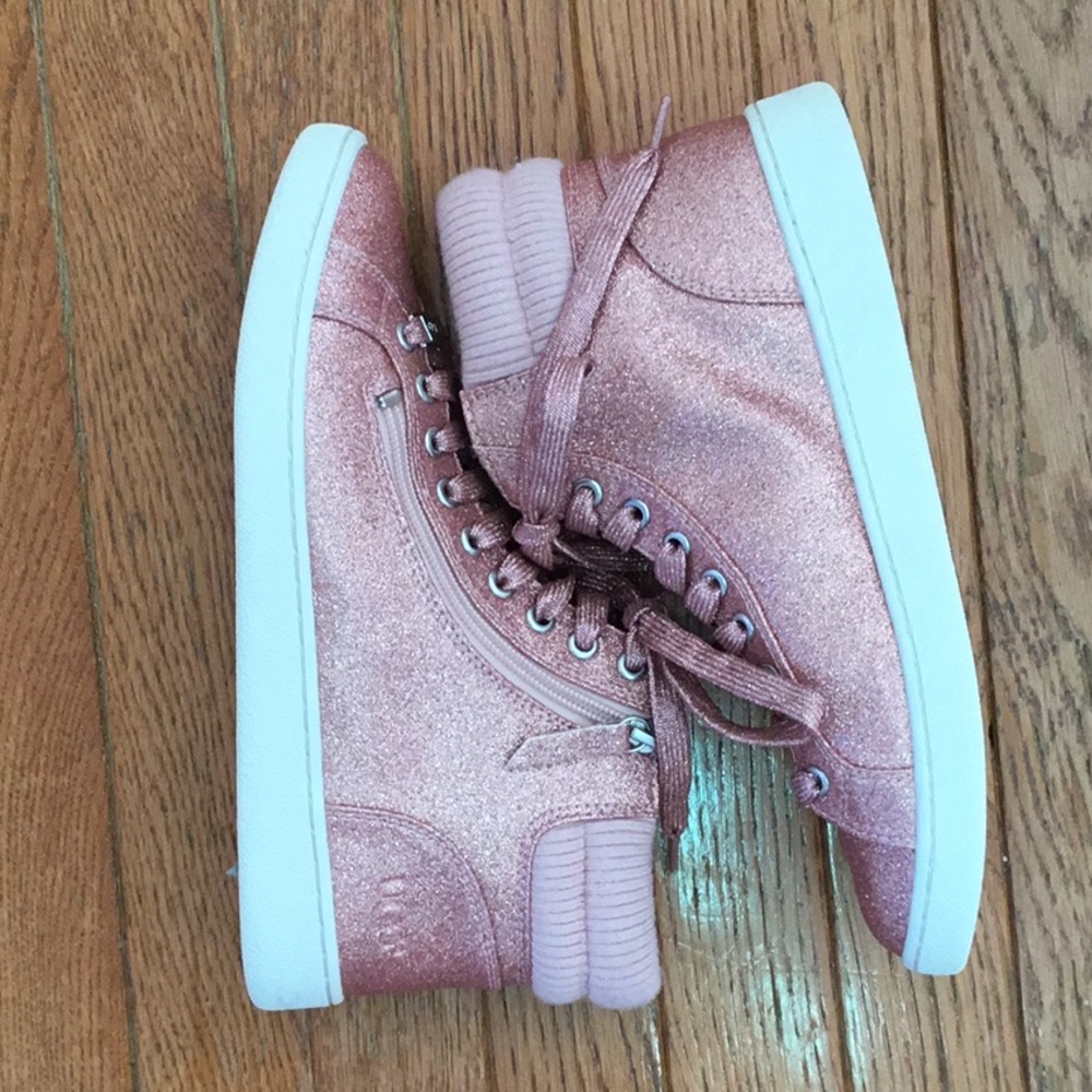 UGG Olive Glitter High Top Sneaker NWOT Size 8